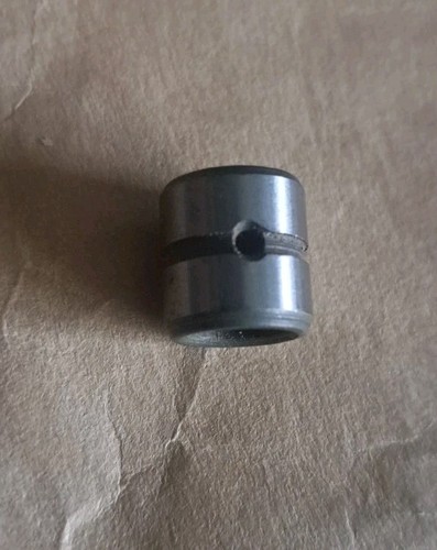 Suzuki rocker arm - rocker, centre